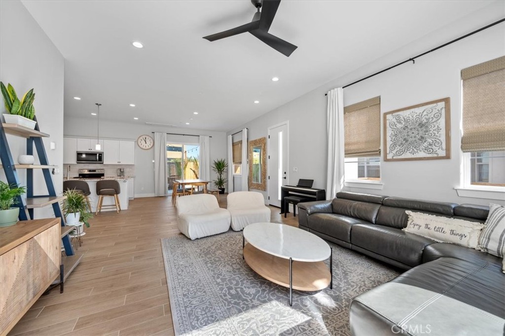 160 Earthwood Ln, San Luis Obispo, CA 93401