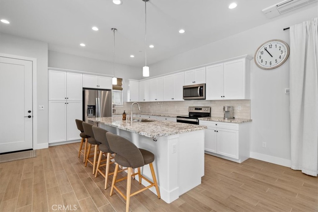 160 Earthwood Ln, San Luis Obispo, CA 93401