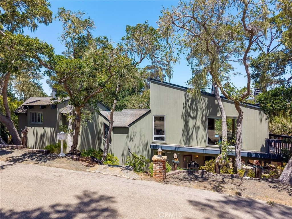 1987 Dorking Ave, Cambria, CA 93428