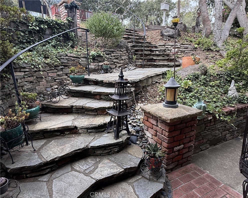 1987 Dorking Ave, Cambria, CA 93428