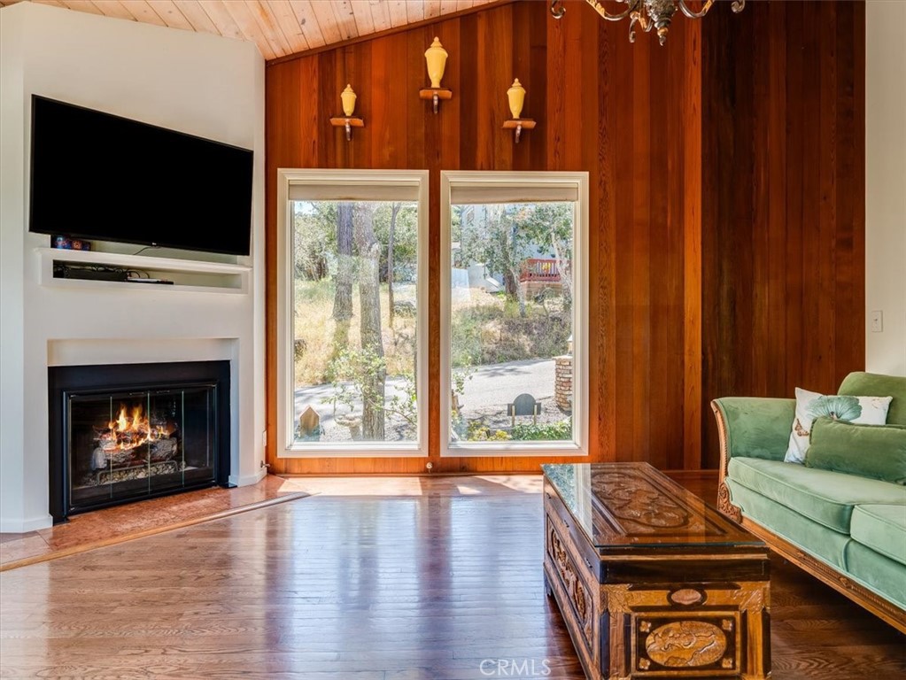 1987 Dorking Ave, Cambria, CA 93428