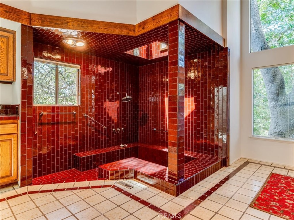 1987 Dorking Ave, Cambria, CA 93428