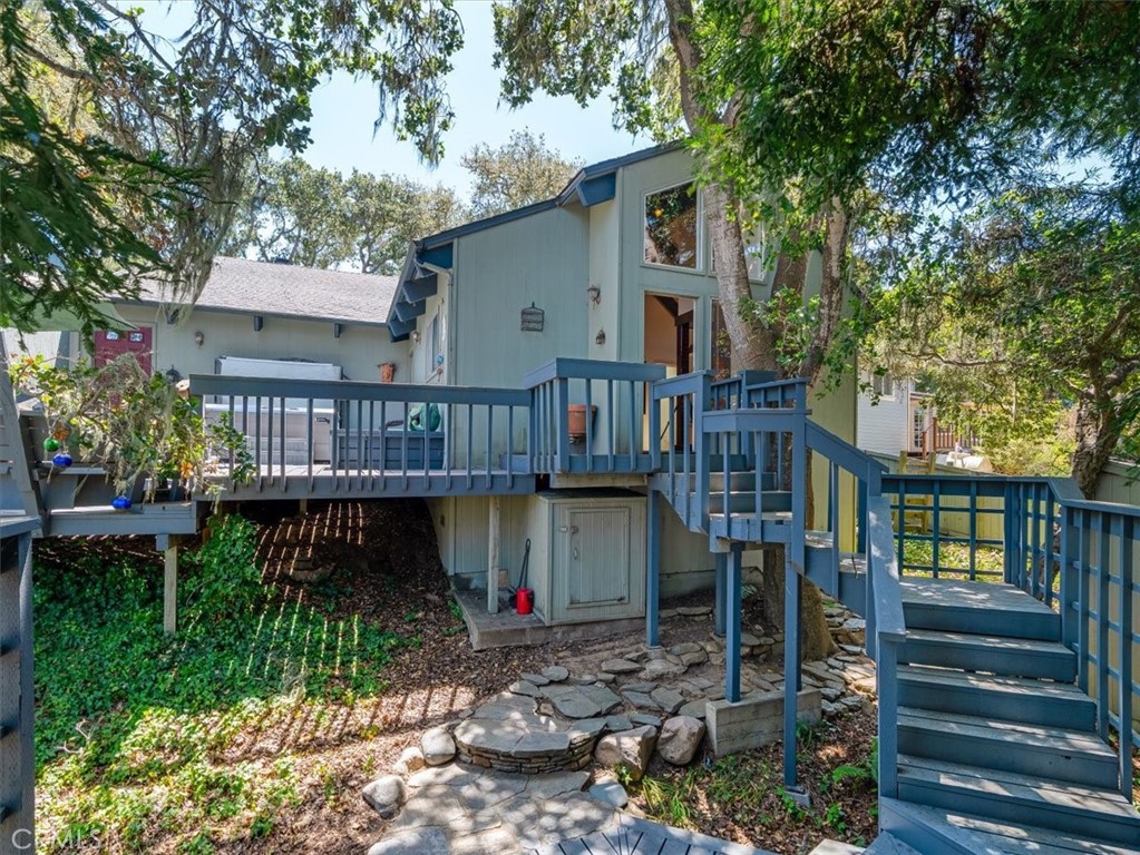 1987 Dorking Ave, Cambria, CA 93428