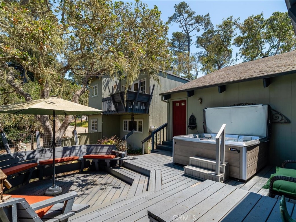1987 Dorking Ave, Cambria, CA 93428