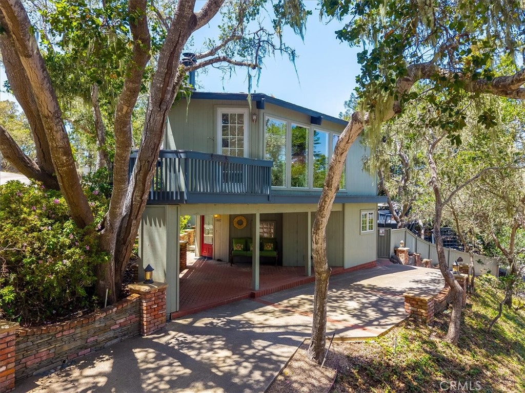1987 Dorking Ave, Cambria, CA 93428