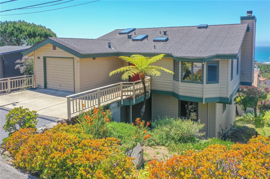 629 Ardath Dr, Cambria, CA 93428