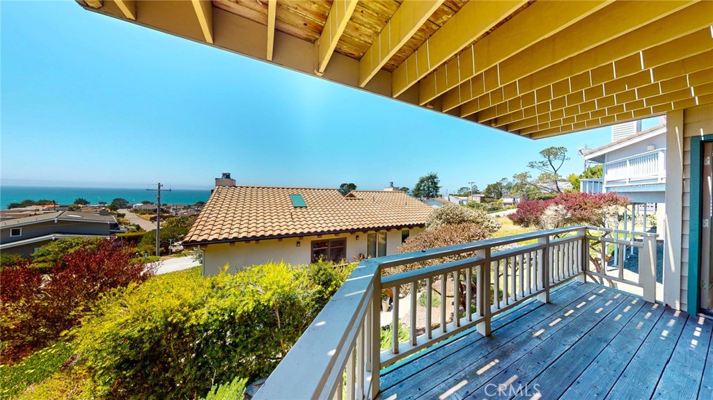629 Ardath Dr, Cambria, CA 93428