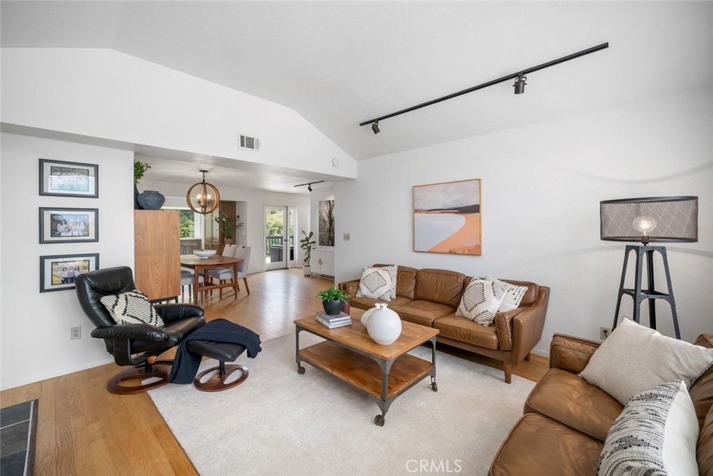 1683 Knoll, San Luis Obispo, CA 93401