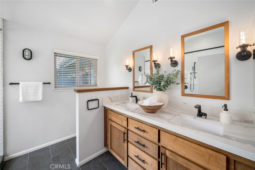 1683 Knoll, San Luis Obispo, CA 93401