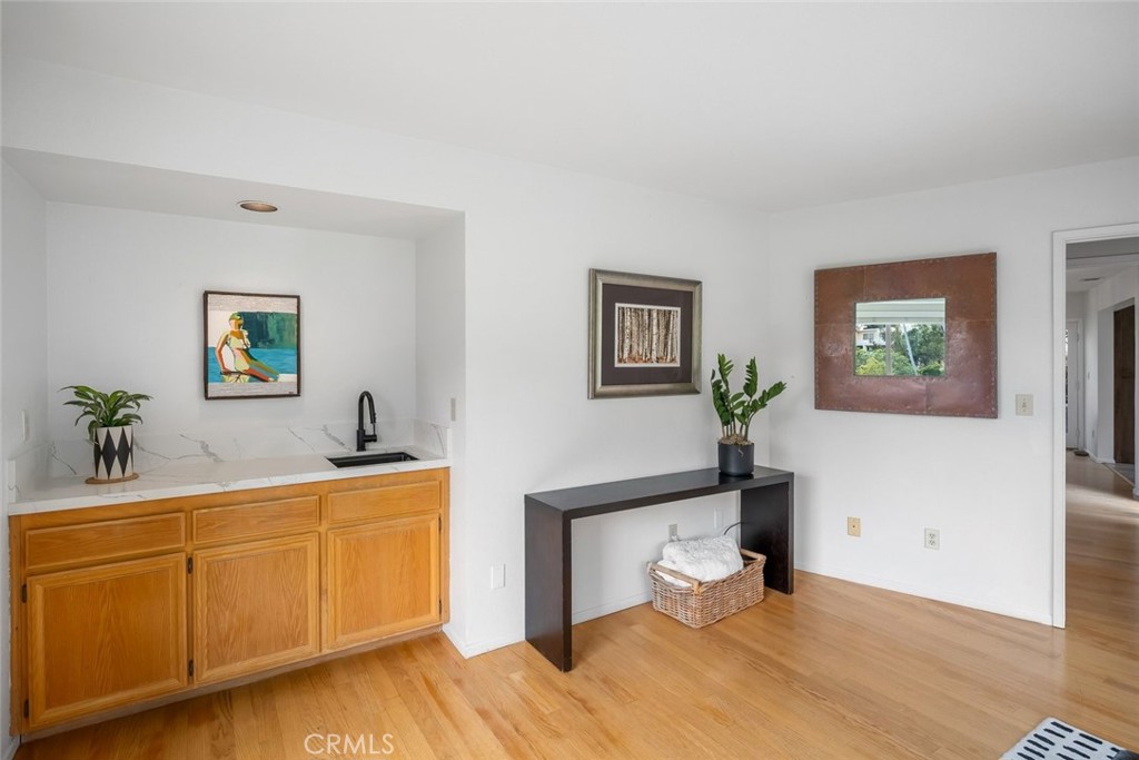 1683 Knoll, San Luis Obispo, CA 93401