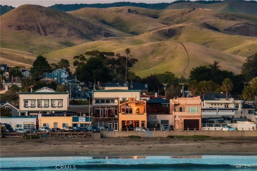 136 Ocean Front, Cayucos, CA 93430