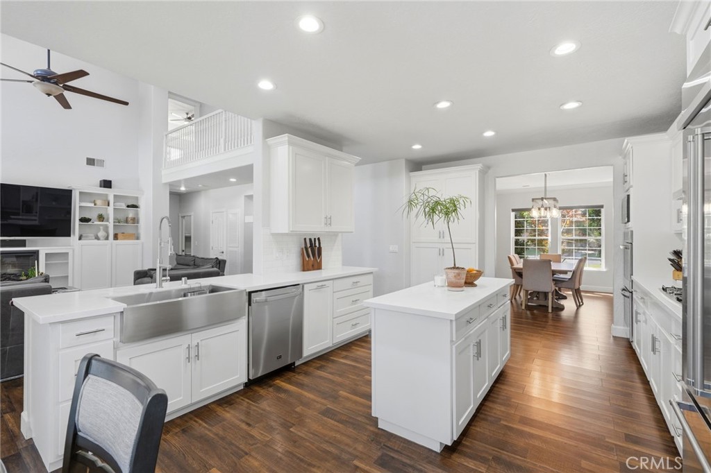 5036 Lakewood, Visalia, CA 93291
