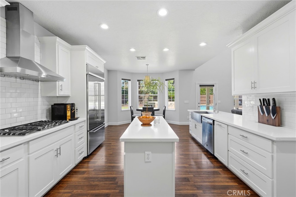 5036 Lakewood, Visalia, CA 93291