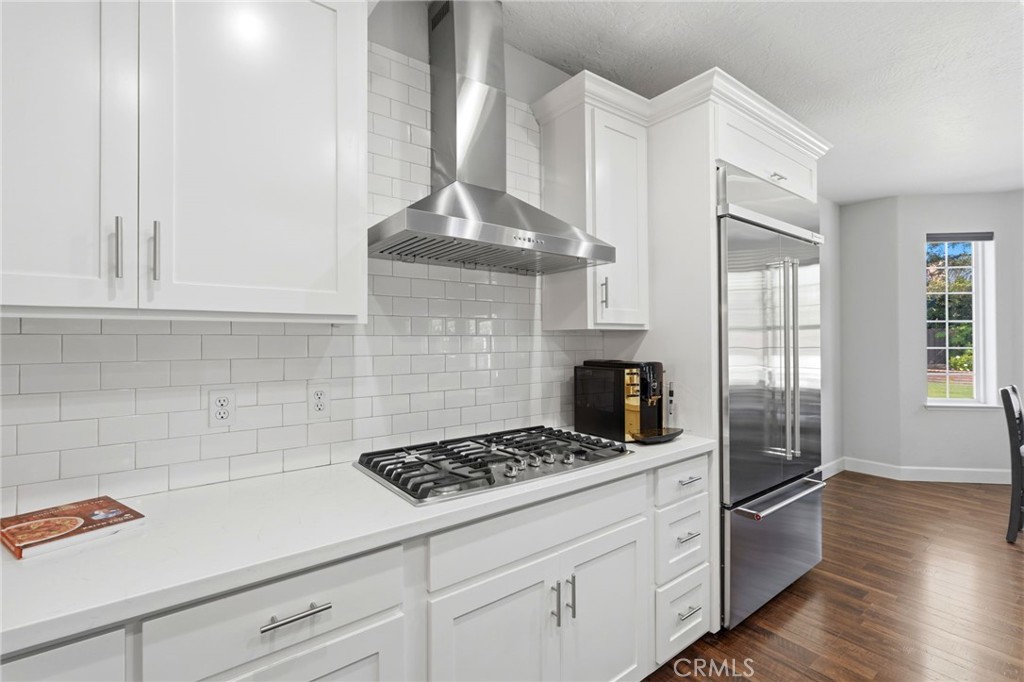 5036 Lakewood, Visalia, CA 93291