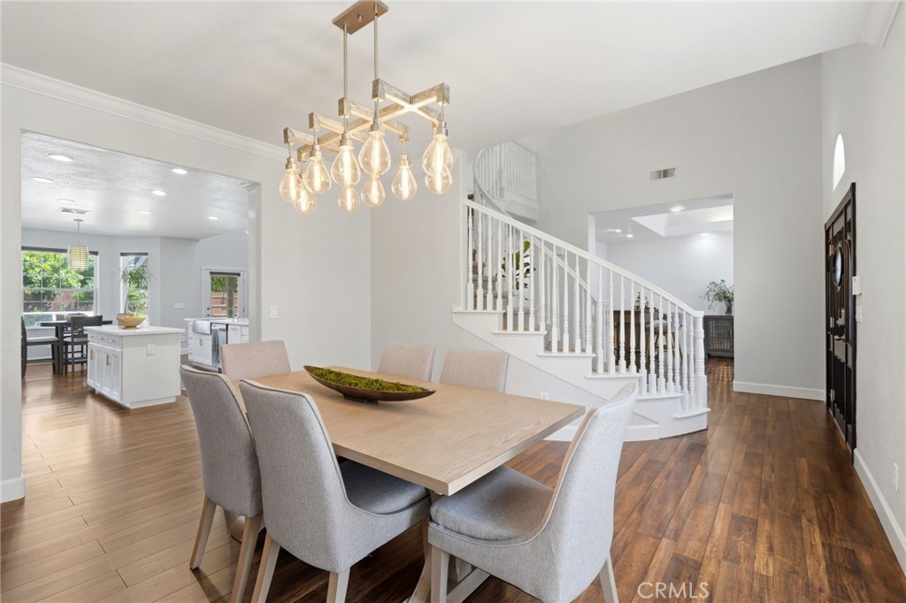5036 Lakewood, Visalia, CA 93291