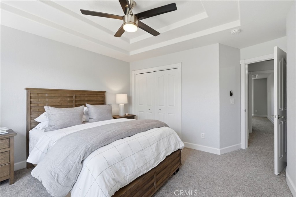 5036 Lakewood, Visalia, CA 93291
