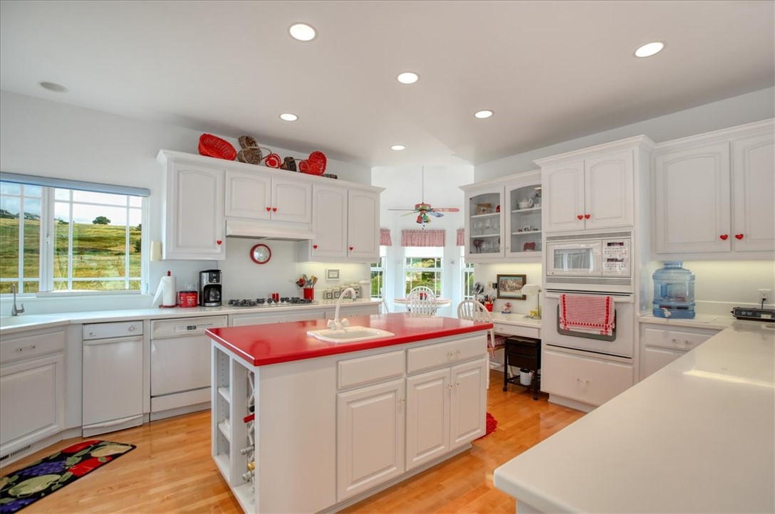 4824 Windsor Blvd, Cambria, CA 93428