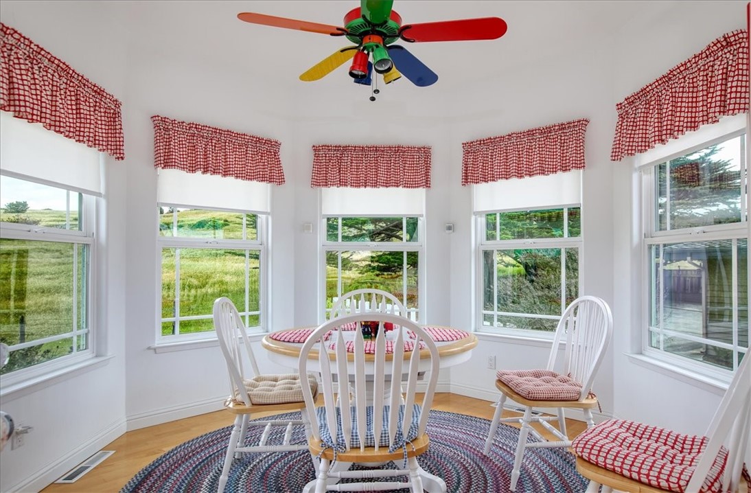 4824 Windsor Blvd, Cambria, CA 93428