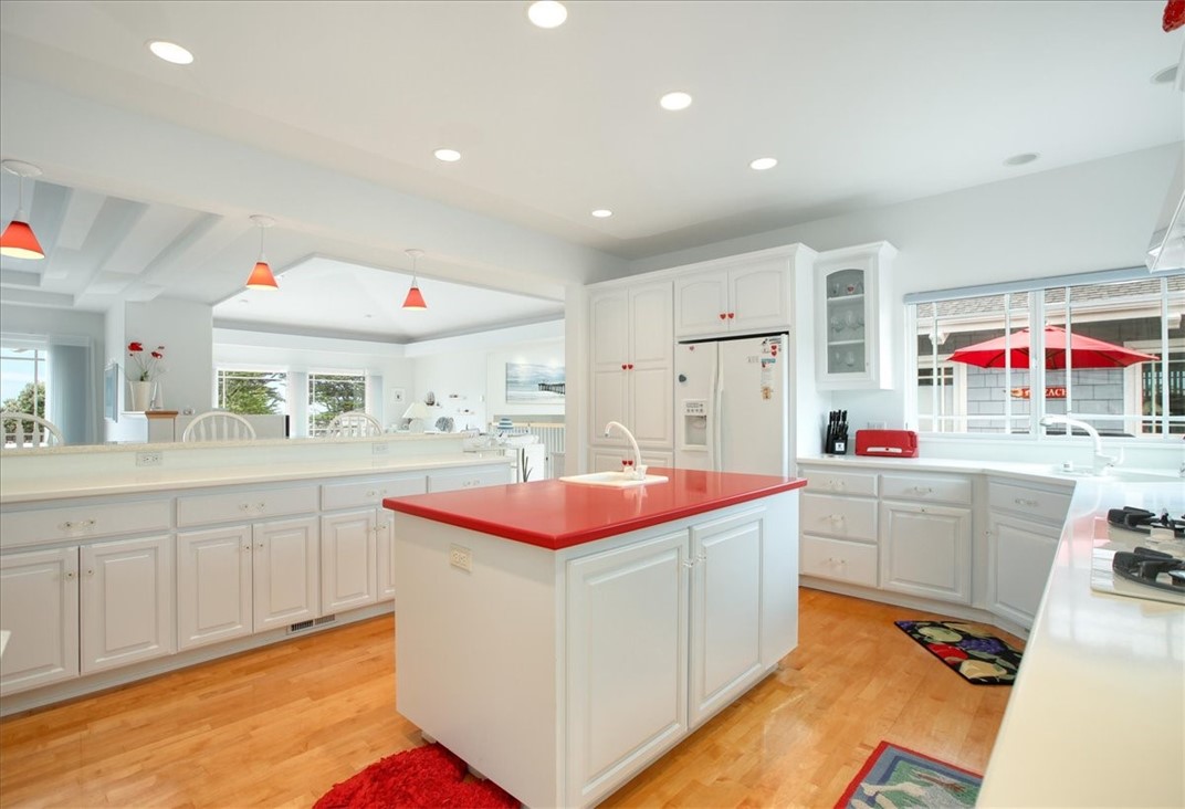 4824 Windsor Blvd, Cambria, CA 93428