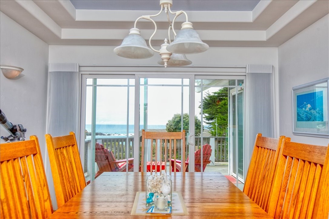 4824 Windsor Blvd, Cambria, CA 93428