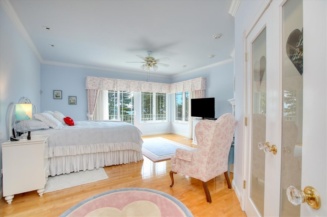 4824 Windsor Blvd, Cambria, CA 93428