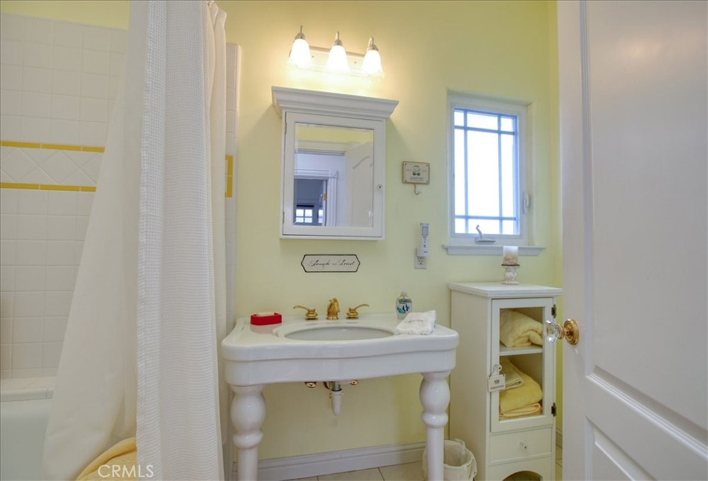 4824 Windsor Blvd, Cambria, CA 93428