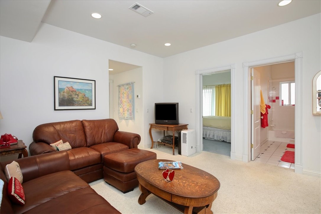 4824 Windsor Blvd, Cambria, CA 93428