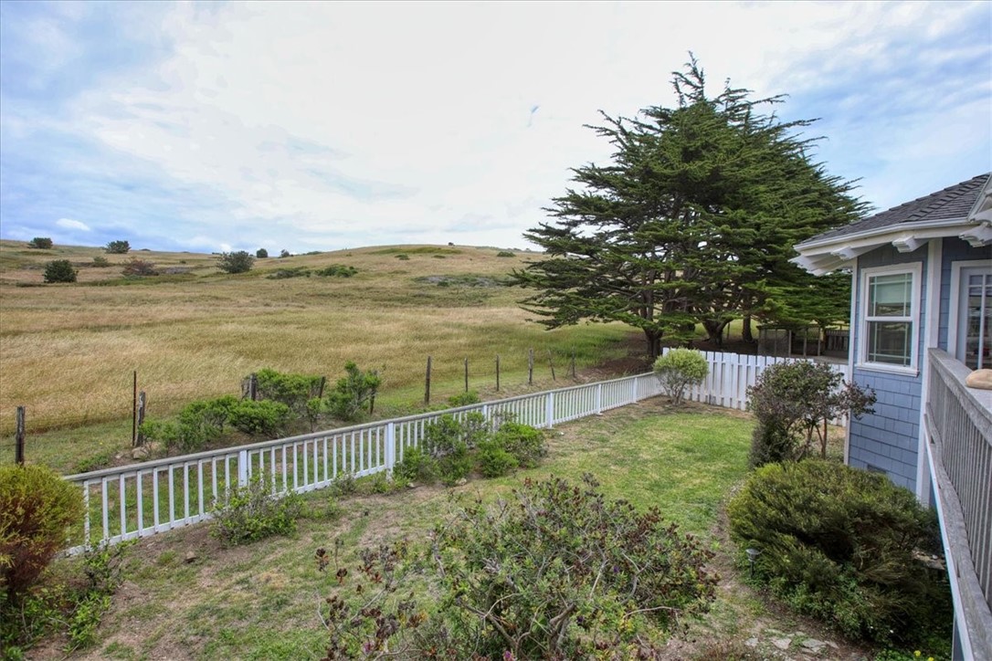 4824 Windsor Blvd, Cambria, CA 93428