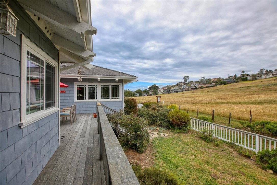 4824 Windsor Blvd, Cambria, CA 93428