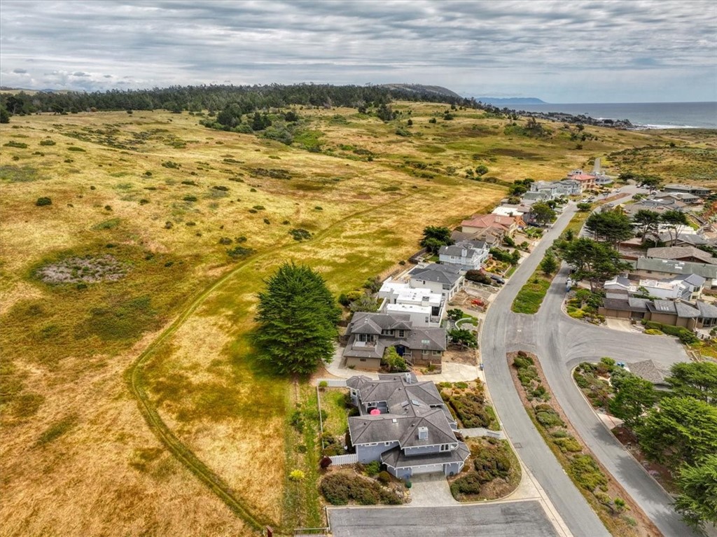 4824 Windsor Blvd, Cambria, CA 93428