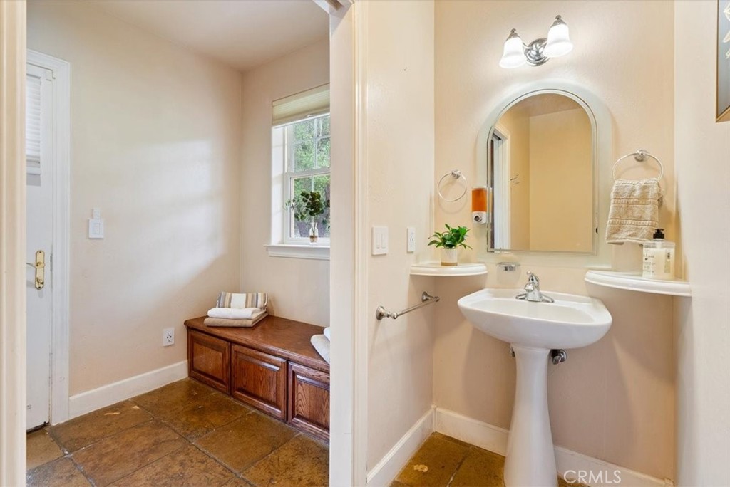 5255 Escarpa Ave, Atascadero, CA 93422