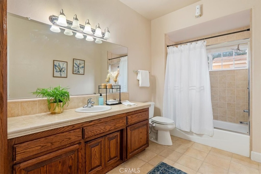 5255 Escarpa Ave, Atascadero, CA 93422