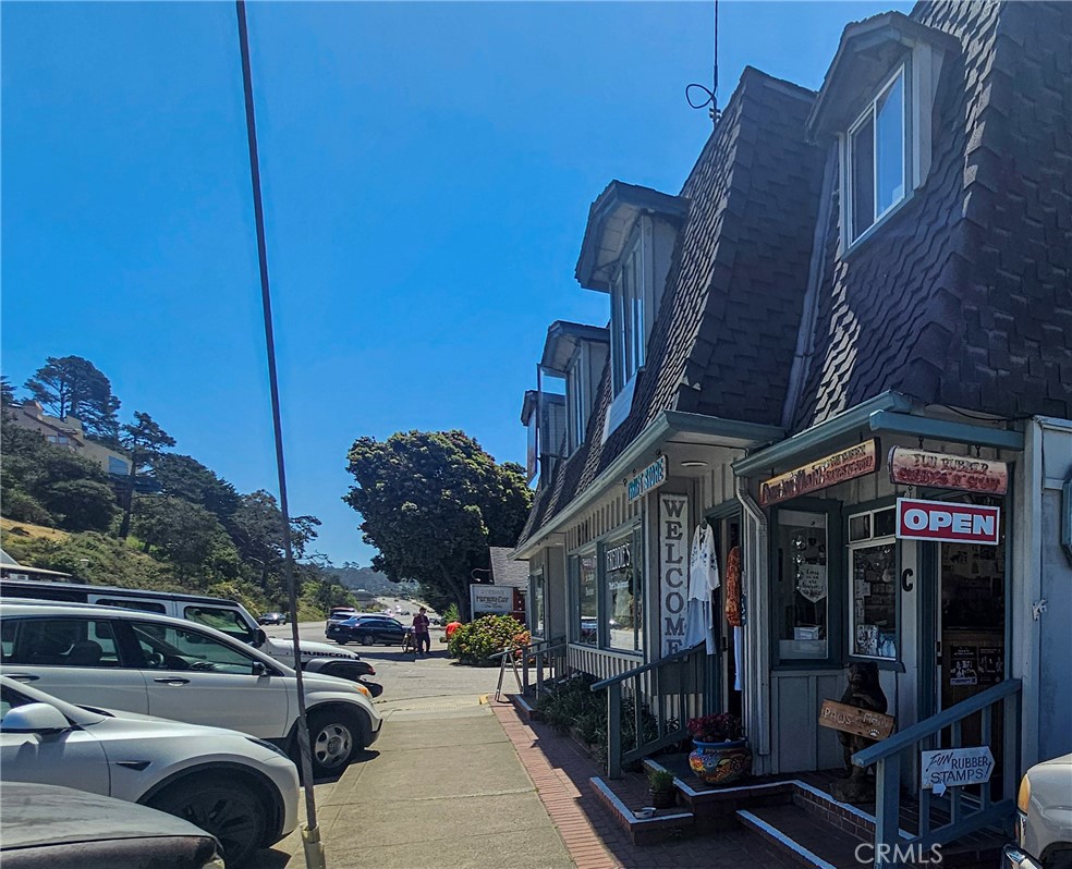 816 Main St, Cambria, CA 93428