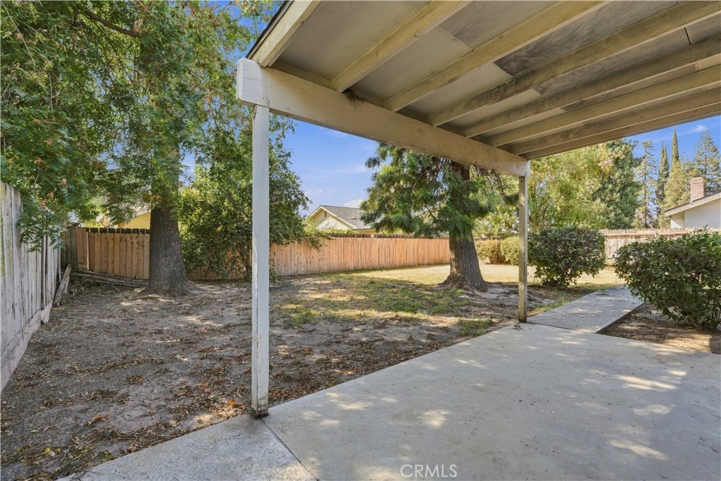 851 N Crenshaw, Visalia, CA 93291
