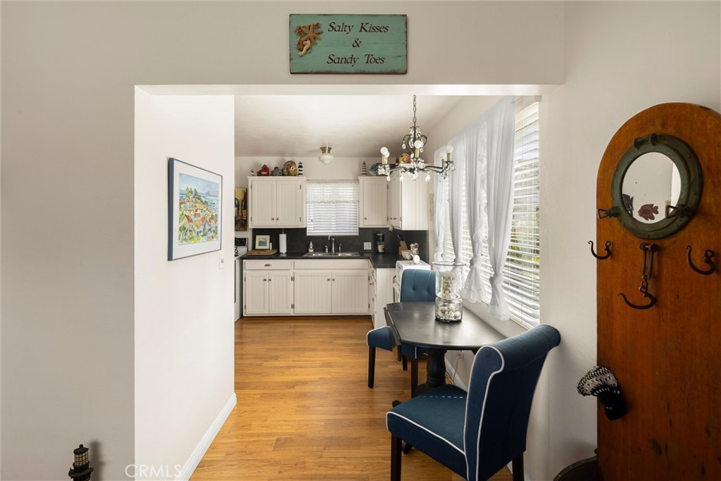 31 8th St, Cayucos, CA 93430