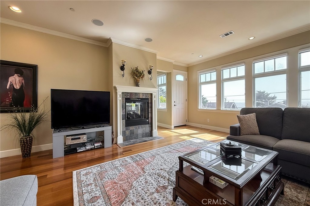 5320 Windsor Blvd, Cambria, CA 93428