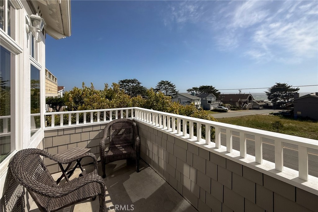 5320 Windsor Blvd, Cambria, CA 93428