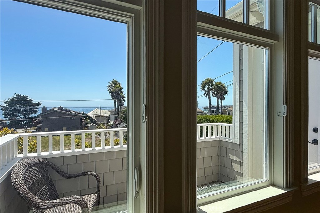 5320 Windsor Blvd, Cambria, CA 93428