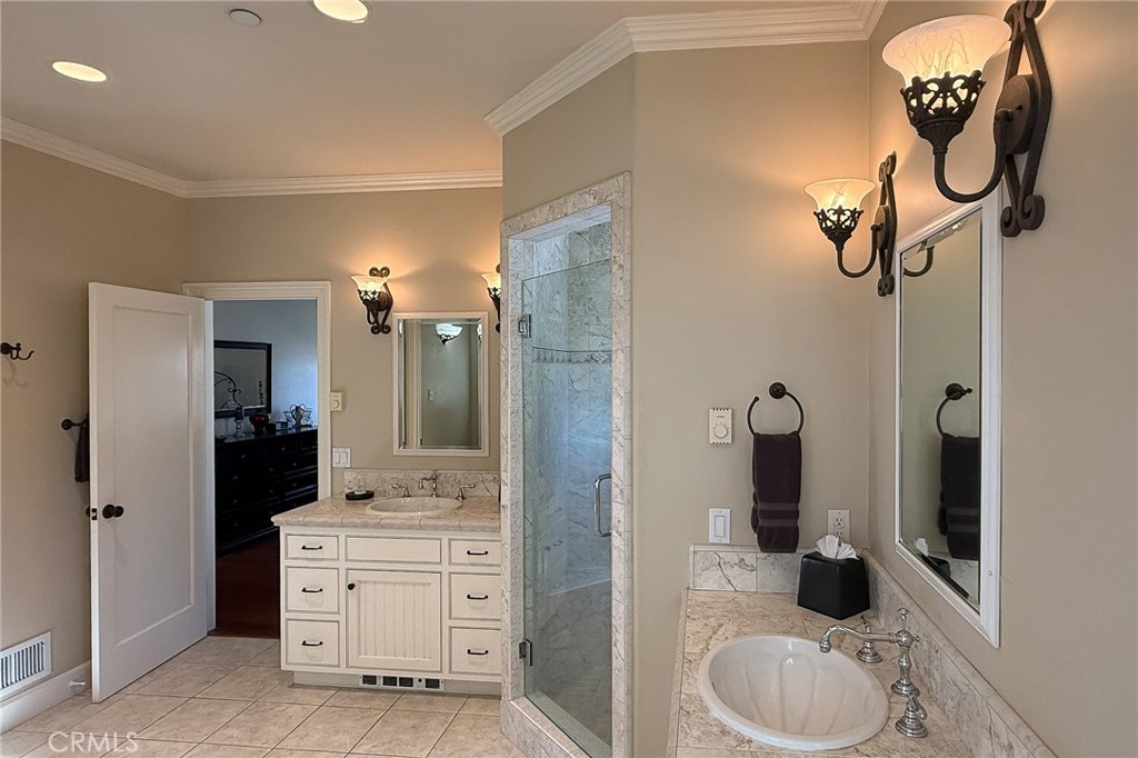 5320 Windsor Blvd, Cambria, CA 93428