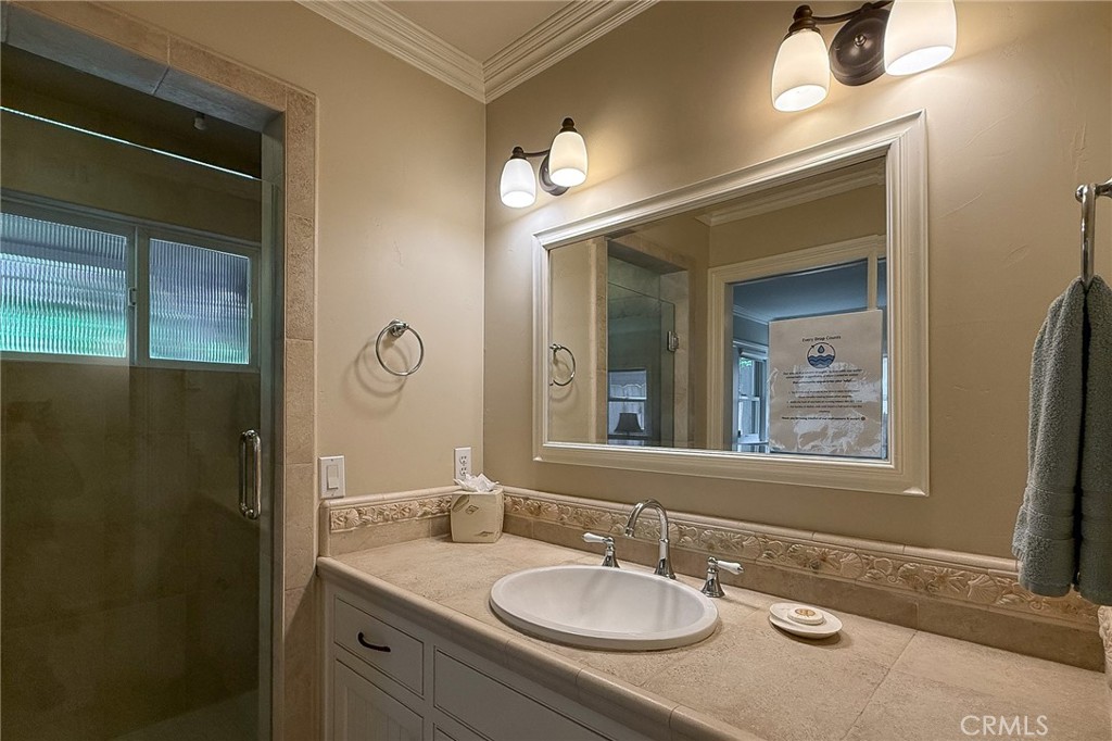 5320 Windsor Blvd, Cambria, CA 93428