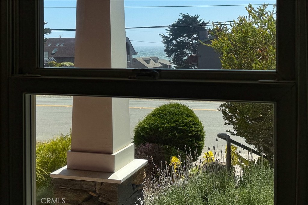 5320 Windsor Blvd, Cambria, CA 93428