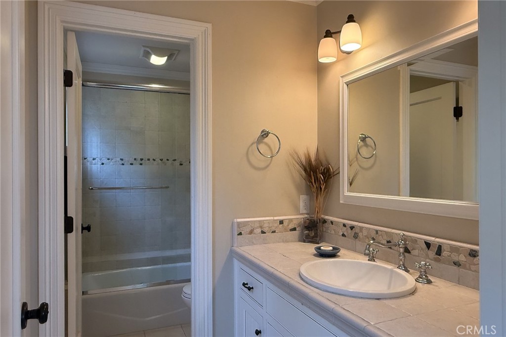 5320 Windsor Blvd, Cambria, CA 93428