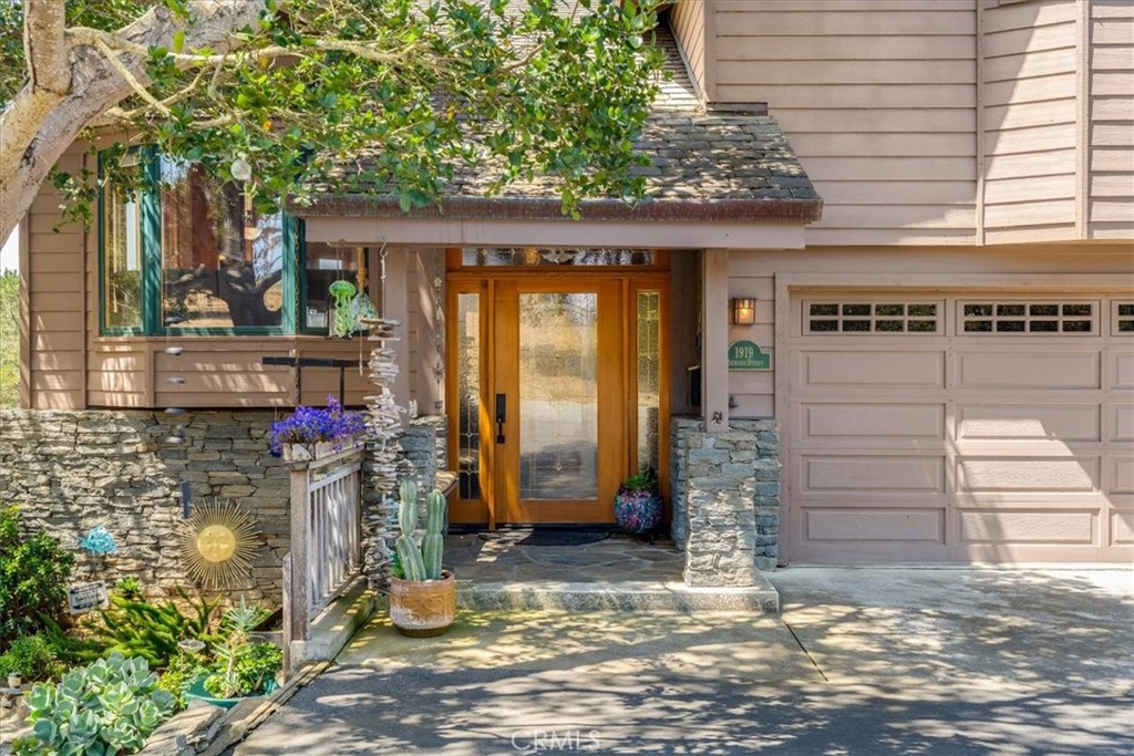 1919 Richard Ave, Cambria, CA 93428