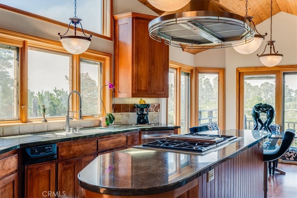 1919 Richard Ave, Cambria, CA 93428