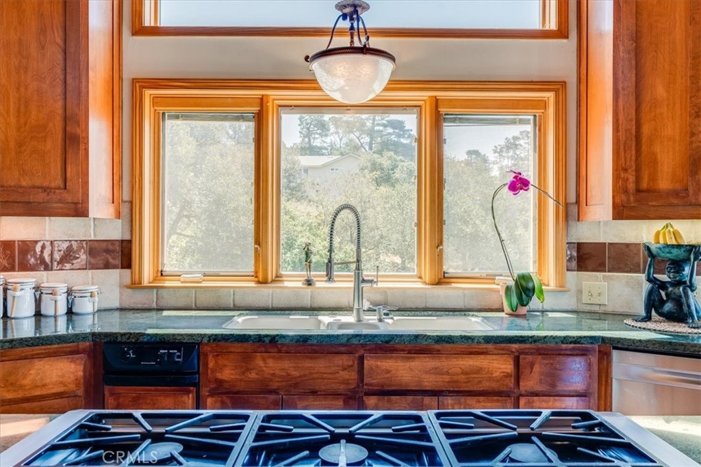 1919 Richard Ave, Cambria, CA 93428