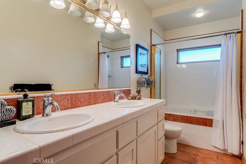 1919 Richard Ave, Cambria, CA 93428