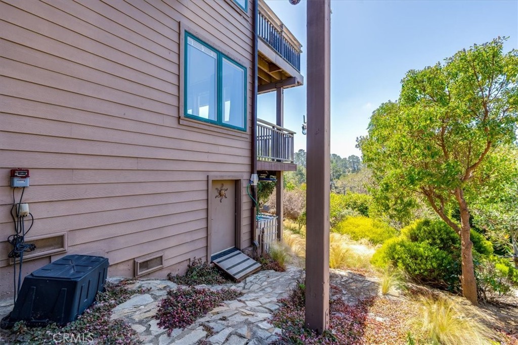 1919 Richard Ave, Cambria, CA 93428