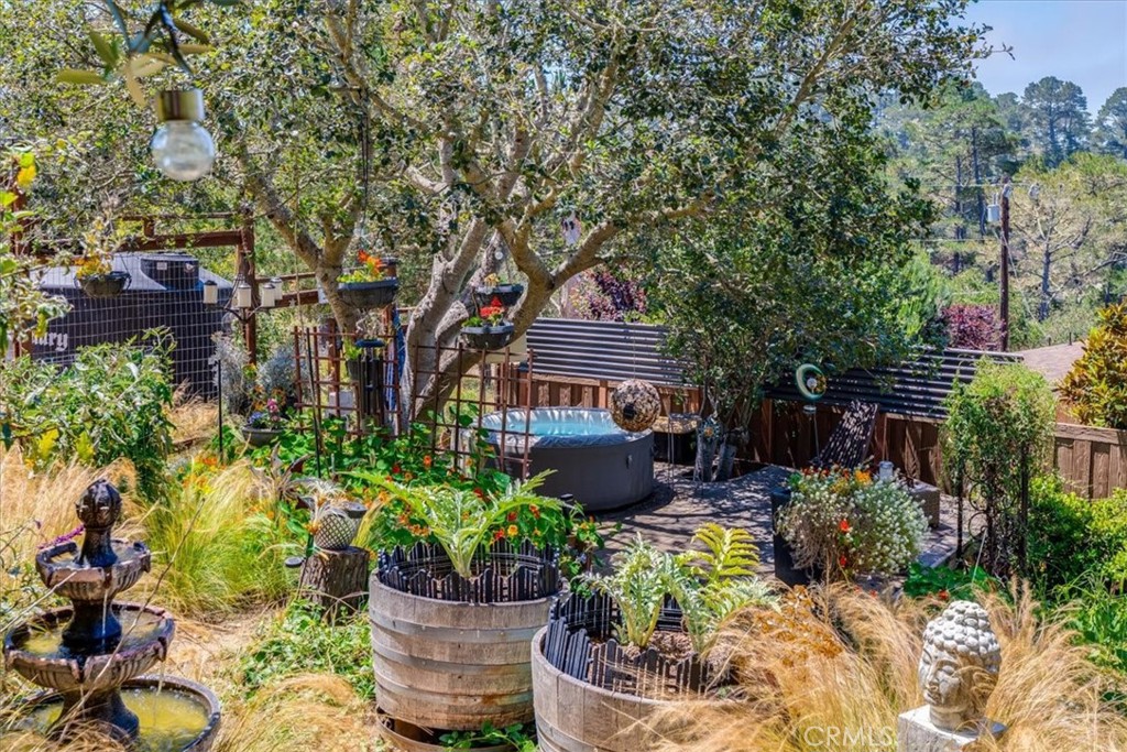 1919 Richard Ave, Cambria, CA 93428