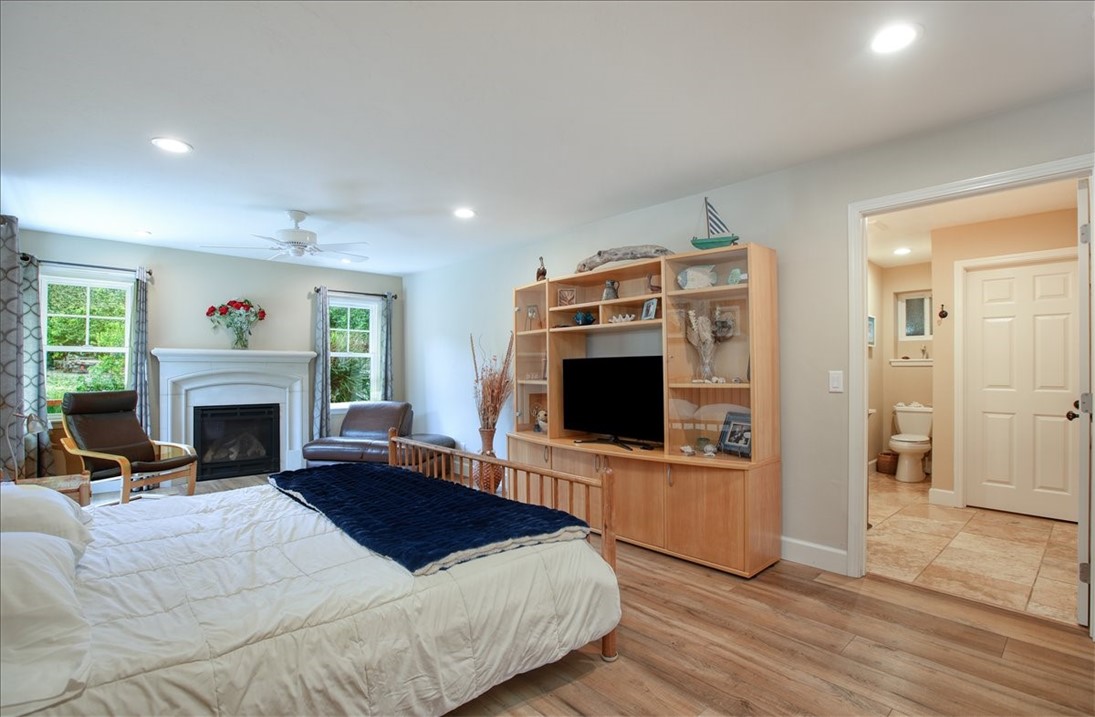 1835 Orville Ave, Cambria, CA 93428