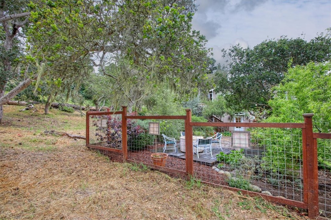1835 Orville Ave, Cambria, CA 93428